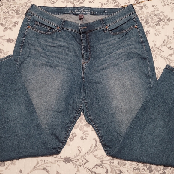 GLORIA VANDERBILT All Around Slimming Jeans ~ Size 20 - Picture 3 of 8